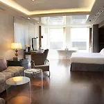 Alfonso 4*