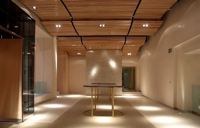 Alfonso Hotell Zaragoza