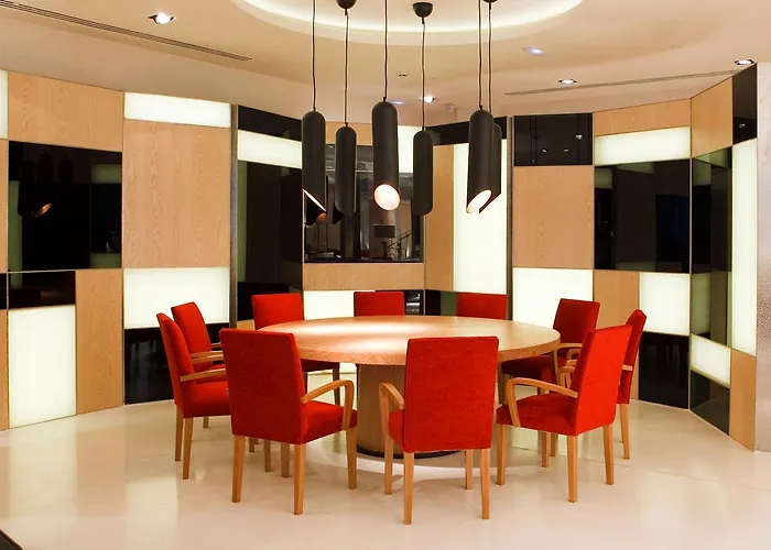 Alfonso Hotell Zaragoza